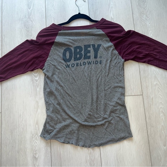 Obey tee - Picture 2 of 3